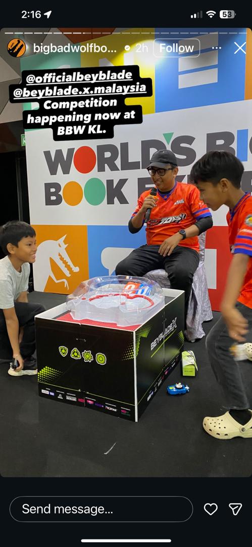 Community play at a book fair — social story screenshot